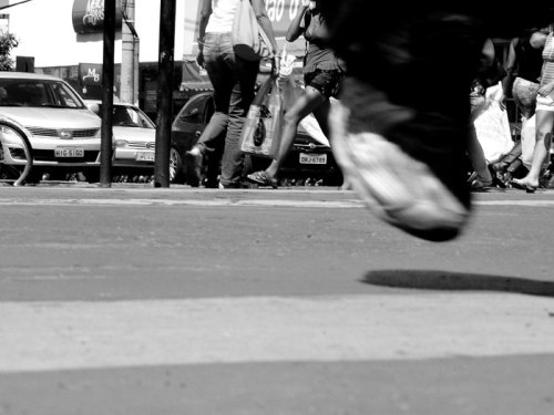 Transeuntes - Patos de Minas por Lívio Soares de Medeiros