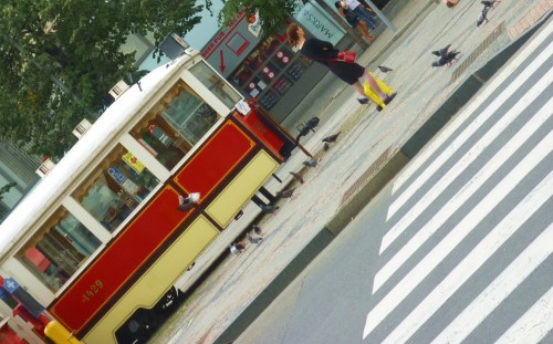 Ela: A Espera na Rua - Praga - Ísis Fernandes