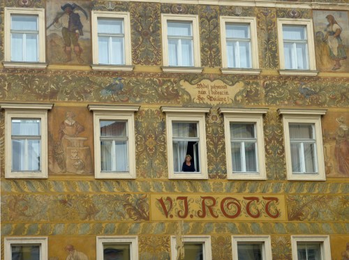 Ela Na Janela: A Espera? - Praga - Ísis Fernandes