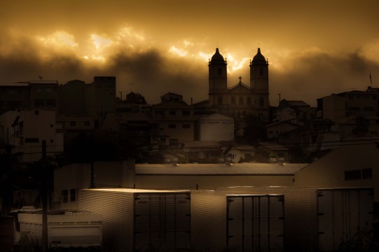 A luz e as trevas | Perdões | Junior Amojr