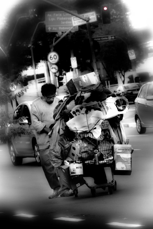 Assim caminha a "Humanidade"? | São Paulo | Junior Amojr