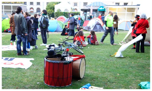 TAMBORES CONTRA CAPITALISMO | LONDON | R.CAMBUSANO