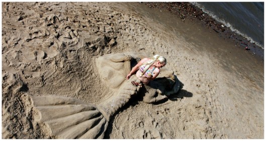 ariel and the coffe cup | London | R.Cambusano