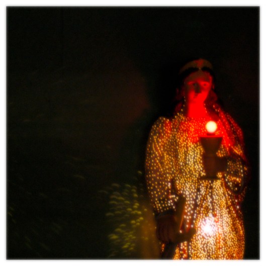 TELL ME PADILHA'S  | London  |  R.Cambusano