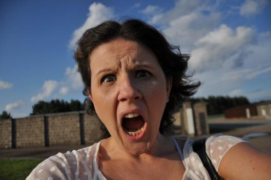 (put your name here) sees him/her self | memórias de oranemburg em Vitória | Gabriela Canale