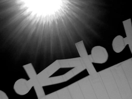 People Sendind Light and Planes to the South III | Londrina | Terezinha Araújo