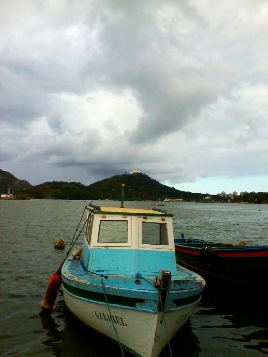 barco de gabriel para as coisas vivas (deixando Caronte) | Vitória | Gabriela Canale