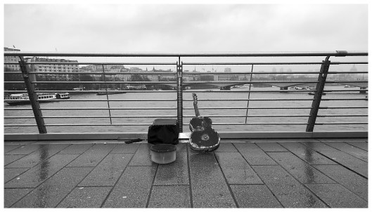 brief absence of sound | London | R.Cambusano