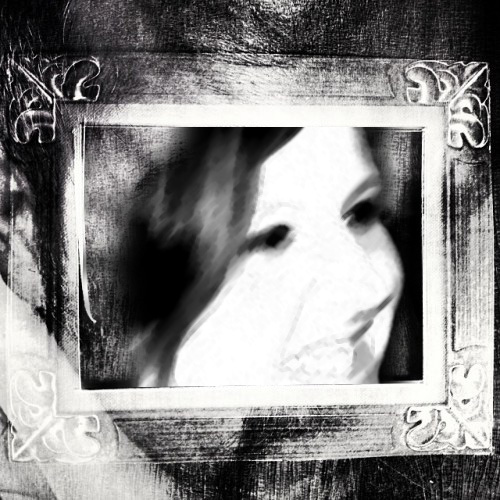 frame | webland | Gabriela Canale