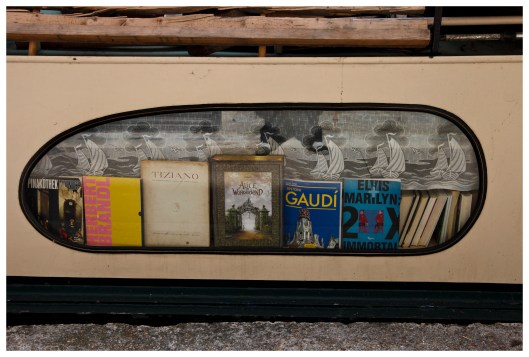 jack lives in a boat by the canal | London | R.Cambusano