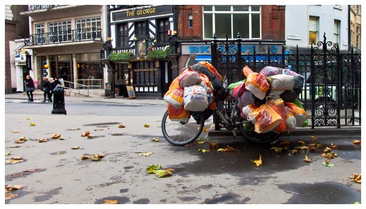 economic thought and theory of the leisure class | London | R.Cambusano