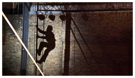 human activitie inside a structure | London | r.cambusano