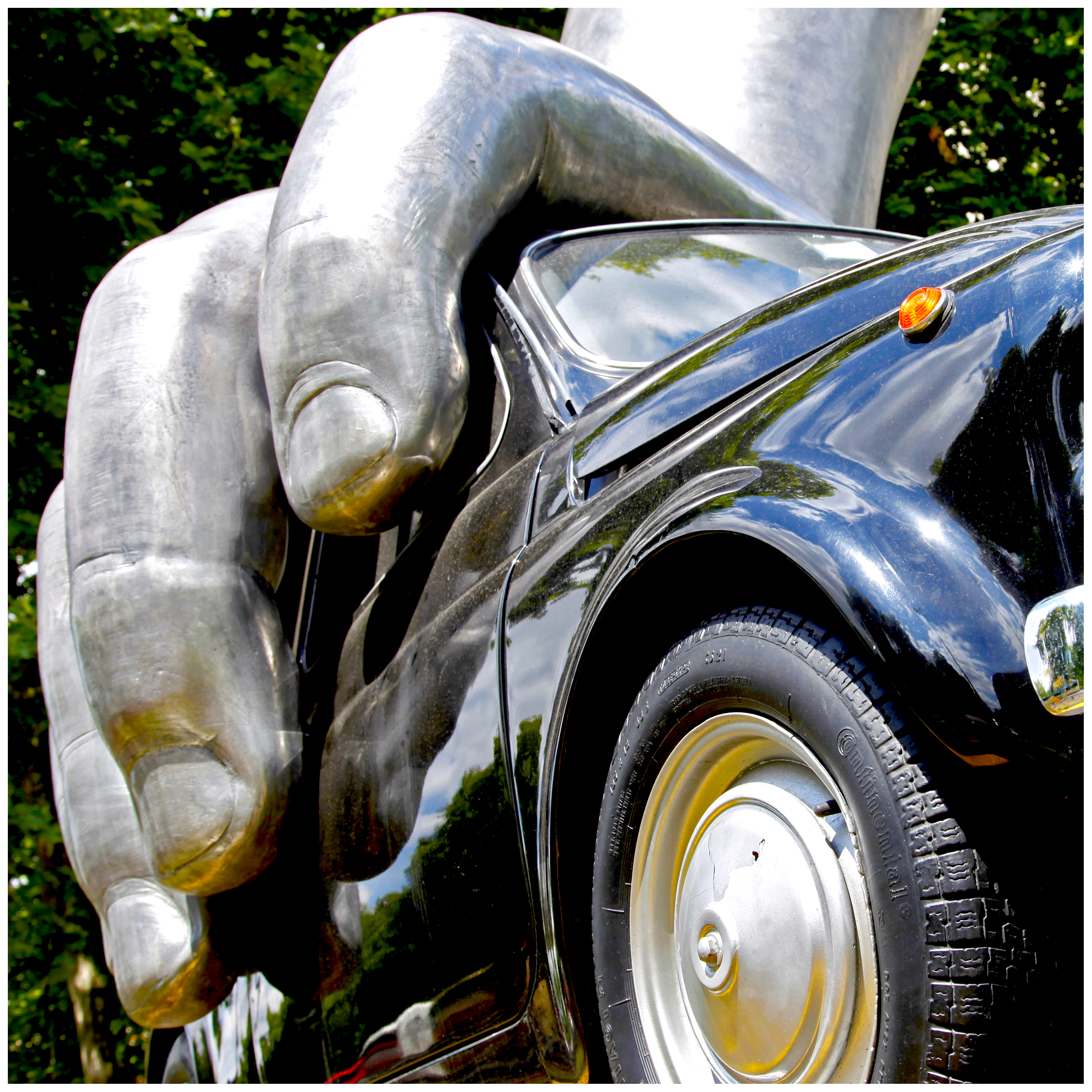 not-going-anywhere | London | R.Cambusano